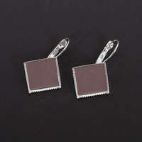 PC Négyzet fülbevaló alap, 15mm ezüst szín 1 pár