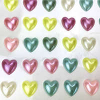 DC Öntapadó szív alakú színes félgyöngy 1 cm 77 db/levél