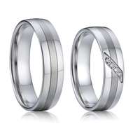 Ékszerkirály Férfi karikagyűrű, nemesacél, ezüstszín, középen sötét sávval, 9