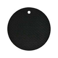 <!HTML KOD><p><a href="https://www.elefantszerszam.hu/FALA"><img src="https://shop.unas.hu/shop_ordered/69983/pic/fala.jpg" width="110" height="63" alt="" /></a></p> FALA FEKETE SZILIKON EDÉNY ALÁTÉT (74790)