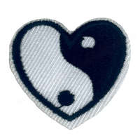  Vasalható matrica, yin-yang szív, 3,5x3 cm