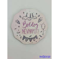 Névnapos vízfesték színű tábla 6,5 cm kerek csipke