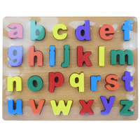 MagicToys ABC kisbetűk fa formaillesztő játék