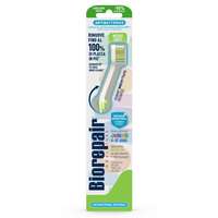Biorepair Biorepair Antibacterial Junior Toothbrush Medium Soft fogkefe 1 db gyermekeknek