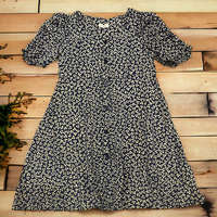 Next Levél mintás ruha