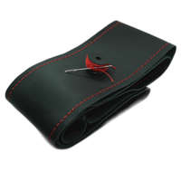 Varrható kormányvédő bőr fekete piros cérna