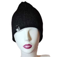 Vastag -bélelt FÉRFI sapka csíkos Fekete